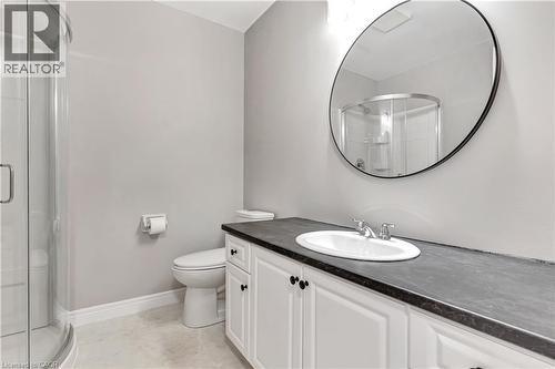 6 Gowinlock Court, Cambridge, ON - Indoor Photo Showing Bathroom