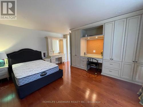35 Gardiner Road E, Toronto, ON - Indoor Photo Showing Bedroom