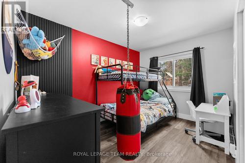 25 Frontenac Crescent, Deep River, ON - Indoor Photo Showing Bedroom