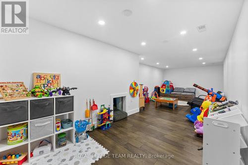 25 Frontenac Crescent, Deep River, ON - Indoor Photo Showing Other Room