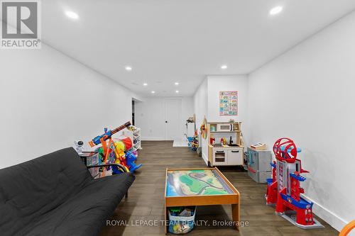 25 Frontenac Crescent, Deep River, ON - Indoor Photo Showing Other Room