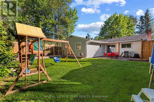 25 Frontenac Crescent, Deep River, ON 