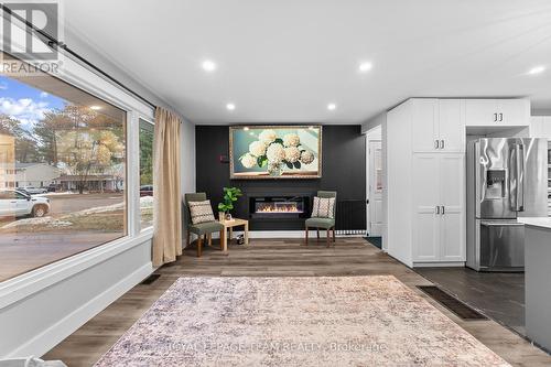 25 Frontenac Crescent, Deep River, ON - Indoor