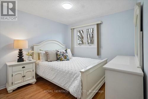 148 Adele Crescent, Oshawa, ON - Indoor Photo Showing Bedroom