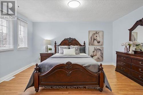 148 Adele Crescent, Oshawa, ON - Indoor Photo Showing Bedroom