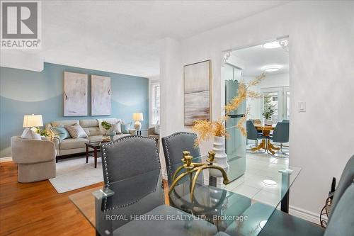 148 Adele Crescent, Oshawa, ON - Indoor Photo Showing Living Room
