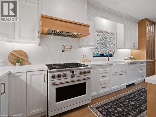 253 Central Avenue, Grimsby, ON 