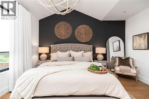 Bedroom - 253 Central Avenue, Grimsby, ON 