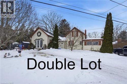 51 MOUNTAIN Avenue N  Hamilton, ON L8G 3N6