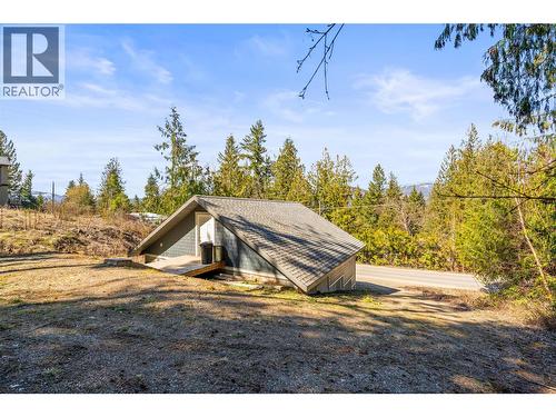 3071 Cedar Drive, Blind Bay, BC 