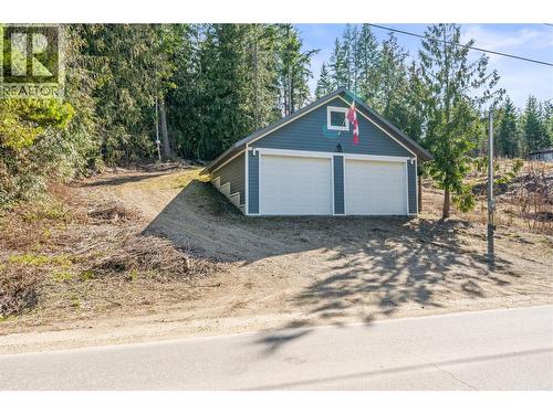 3071 Cedar Drive, Blind Bay, BC 