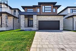 2577 BUROAK DRIVE  London North (North S), ON N6G 3W1