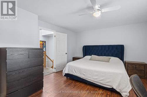 219 Switzer Avenue, Ottawa, ON - Indoor Photo Showing Bedroom