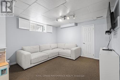 219 Switzer Avenue, Ottawa, ON - Indoor