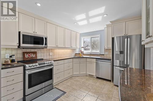 219 Switzer Avenue, Ottawa, ON - Indoor Photo Showing Kitchen