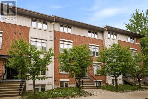 5 - 795 MONTREAL ROAD  Ottawa, ON K1K 0S9