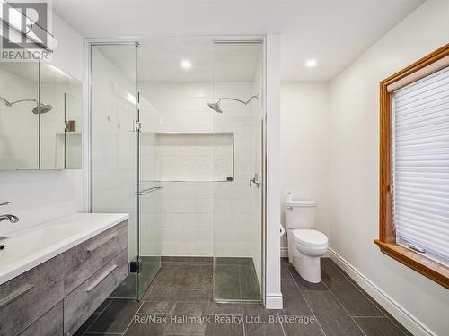 232 Eighth Road E, Hamilton, ON 