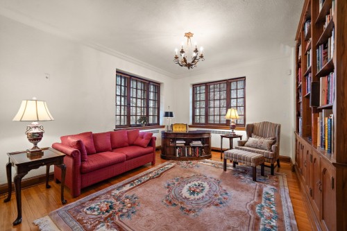 Bibliothèque - 728 Av. Pratt, Montréal (Outremont), QC - Indoor Photo Showing Living Room