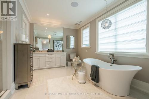 385 Pine Cove Road, Burlington, ON - Indoor Photo Showing Bathroom