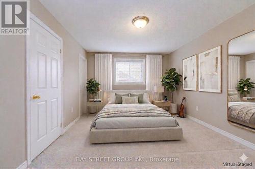 5218 Garland Crescent, Burlington, ON - Indoor Photo Showing Bedroom