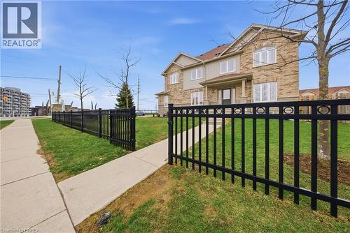 1220 Riverbend Road Unit# 105, London, ON - Outdoor