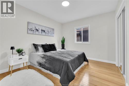 556 Clover, Windsor, ON - Indoor Photo Showing Bedroom