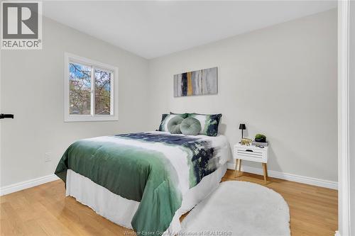 556 Clover, Windsor, ON - Indoor Photo Showing Bedroom