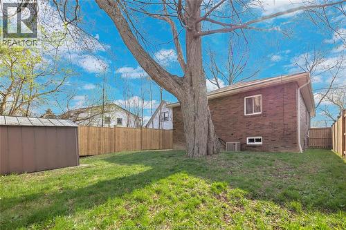 556 Clover, Windsor, ON - Outdoor