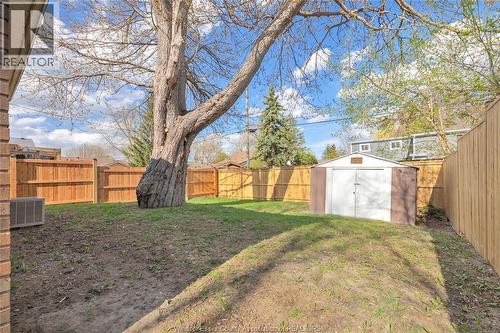 556 Clover, Windsor, ON - Outdoor