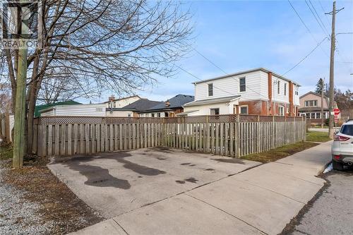 121 Edgemont Street N, Hamilton, ON - Outdoor