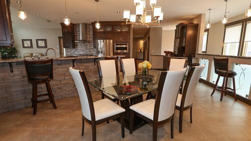 100 Forest Crowne Crescent, Kimberley, BC - Indoor Photo Showing Dining Room
