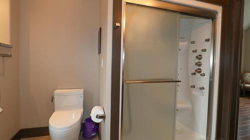 100 Forest Crowne Crescent, Kimberley, BC - Indoor Photo Showing Bathroom