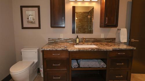 100 Forest Crowne Crescent, Kimberley, BC - Indoor Photo Showing Bathroom