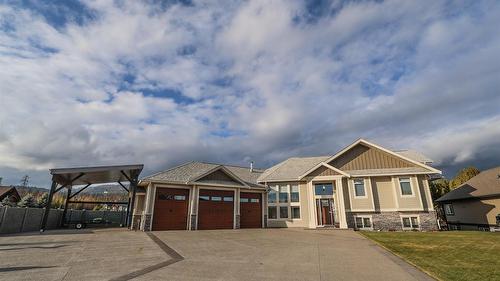 100 Forest Crowne Crescent, Kimberley, BC - Outdoor With Facade