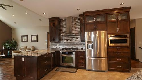 100 Forest Crowne Crescent, Kimberley, BC - Indoor Photo Showing Kitchen With Upgraded Kitchen