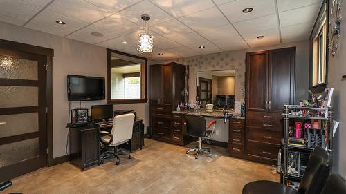 100 Forest Crowne Crescent, Kimberley, BC - Indoor Photo Showing Office