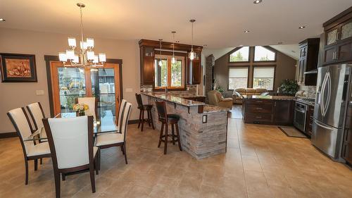 100 Forest Crowne Crescent, Kimberley, BC - Indoor Photo Showing Dining Room