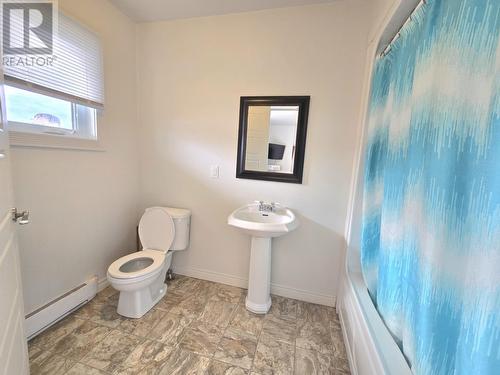 Motel Washroom - 140 Main Street, St. Albans, NL - Indoor Photo Showing Bathroom
