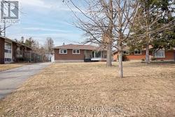 2317 ELMIRA DRIVE  Ottawa, ON K2C 1H3