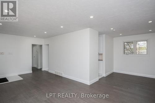 2317 Elmira Drive, Ottawa, ON - Indoor Photo Showing Other Room