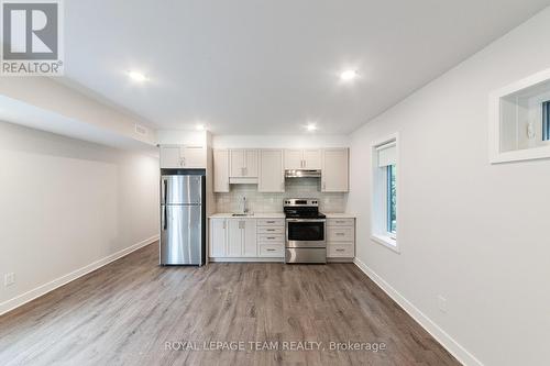 149 Willow Street, Ottawa, ON - Indoor Photo Showing Kitchen