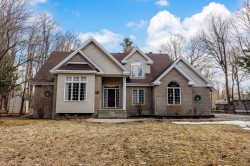 2200 Rue de la Volière  Saint-Lazare, QC J7T 2G6