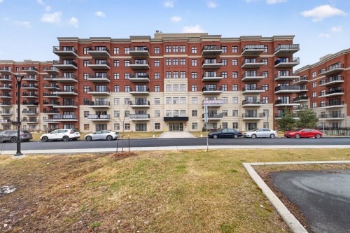 707-9185 Rue Lennon  Brossard, QC J4Y 0R8