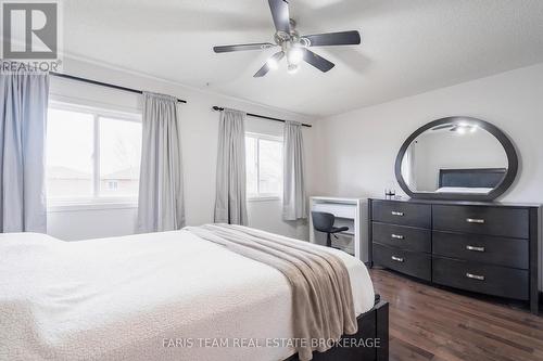 47 Bibby Court, Barrie, ON - Indoor Photo Showing Bedroom