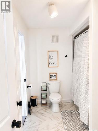 104 Parkview Place, Shellbrook, SK - Indoor Photo Showing Bathroom