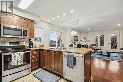 60 Mayflower Private, Ottawa, ON - Indoor Photo Showing Kitchen With Double Sink