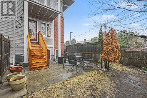 60 Mayflower Private, Ottawa, ON - Outdoor