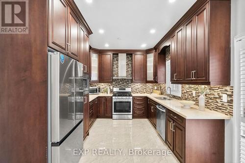 278 Williamson Road, Markham, ON - Indoor Photo Showing Kitchen With Double Sink With Upgraded Kitchen