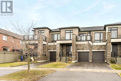 143 Badgerow Way, Aurora, ON - Outdoor With Balcony With Facade