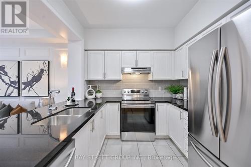143 Badgerow Way, Aurora, ON - Indoor Photo Showing Kitchen With Double Sink